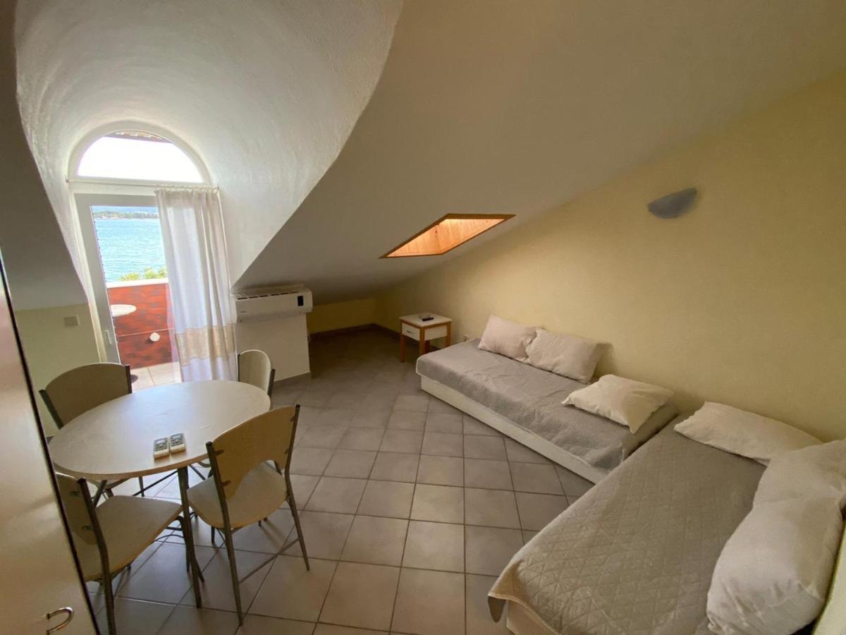 Blue Wave Apartments Turanj Dış mekan fotoğraf