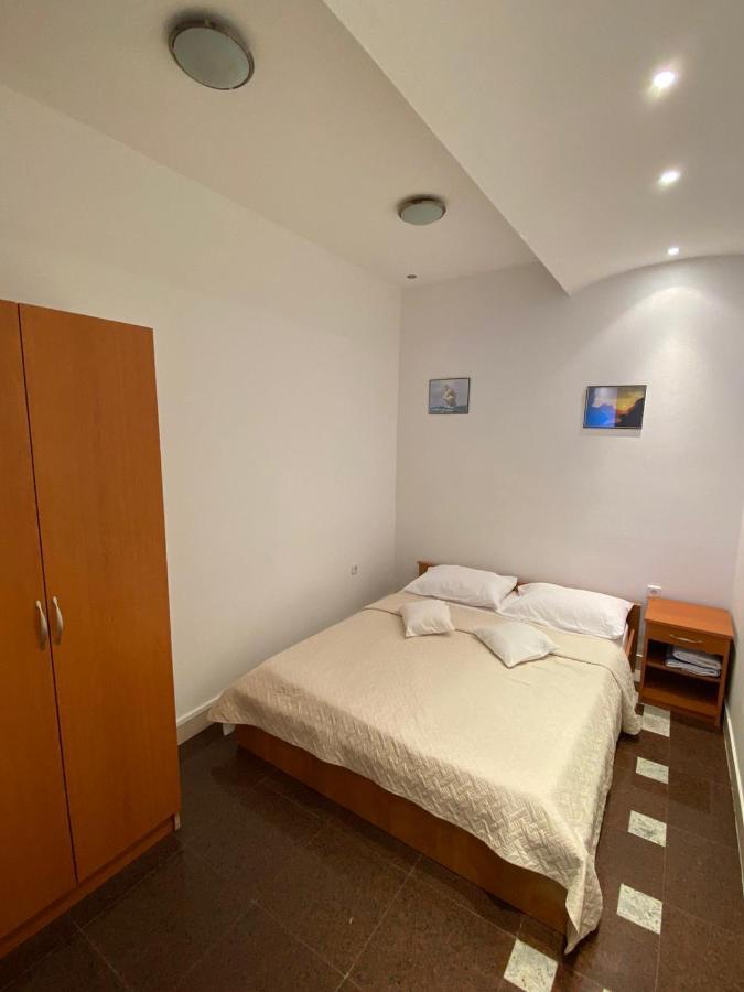 Blue Wave Apartments Turanj Dış mekan fotoğraf