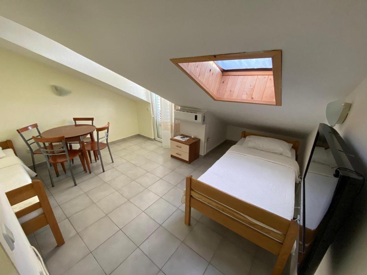 Blue Wave Apartments Turanj Dış mekan fotoğraf