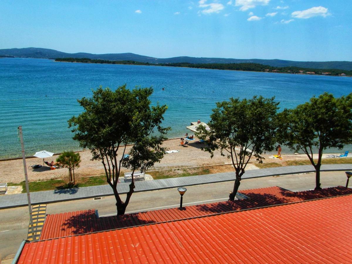 Blue Wave Apartments Turanj Dış mekan fotoğraf